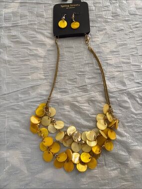 Spring Street Yellow Multi-Disc Layered Necklace and Earring Set
